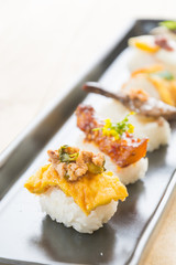 omelet with spicy pork sushi
