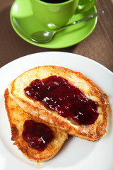 French toast with jam