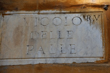 Vicolo delle palle a Roma