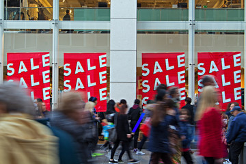 People out shopping in the post christmas sales - 99001910