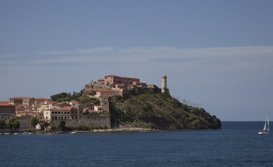 Fototapeta na wymiar the harbour of Portoferraio, Elba Island.