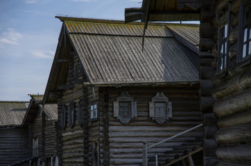 Fototapeta na wymiar Traditional Russian house on the island of Kizhi, Karelia