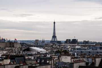 Fototapeta na wymiar パリの街並・エッフェル塔