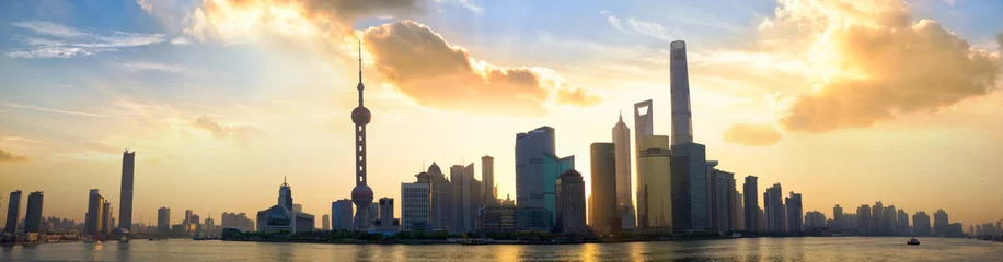Poster Shanghai Pudong skyline panorama bij zonsopgang, China © Oleksandr Dibrova