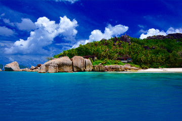 Strand mit Granitfelsen, Felicite, Seychellen