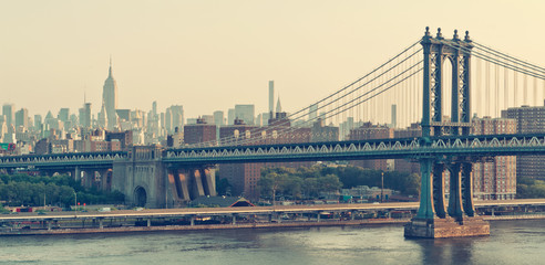 New York City panorama with the Brooklyn Bridge