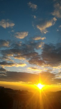 Sole Splendente La Buona Strada