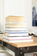 Bücherstapel