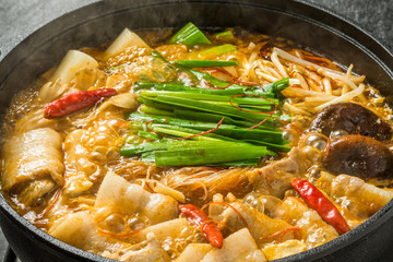 中華薬膳料理　火鍋　Chinese food fire pan health food