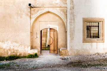 Fototapeta na wymiar Entrance of ancient house in Iraq