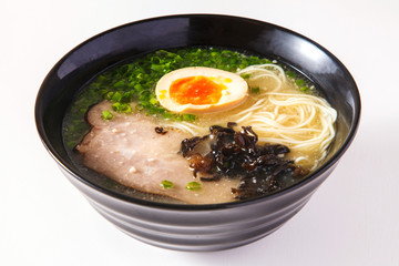 とんこつラーメン