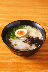 とんこつラーメン