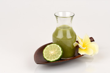 Kaffir lime, Leech lime, Mauritius papeda, fruits, juice., Medicinal and hair.