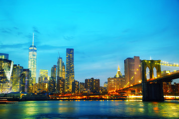 Fototapeta na wymiar New York City overview with Brooklyn bridge