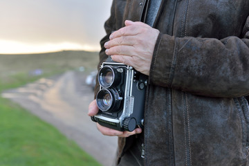 photographe argentique au travail