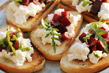 Bruschetta with beet, feta