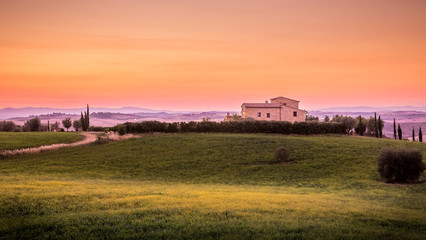 Fototapeta na wymiar Amazing sunset in Tuscany