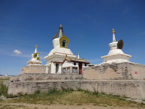 Karakorum : monastère et pagode en Mongolie