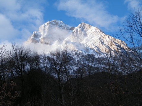 una cima tra i cieli