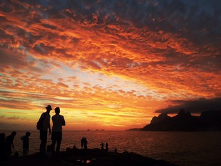 Amazing red sunset at Arpoador Rio de Janeiro - 99096173