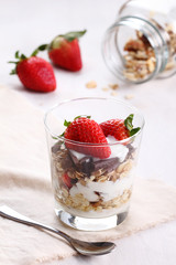 strawberry granola yogurt parfait.