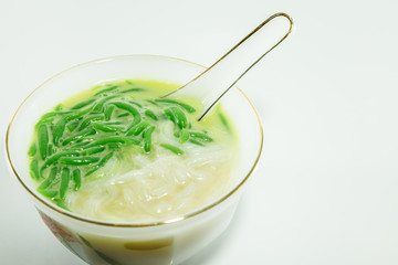  Lod Chong Dessert in Coconut Milk