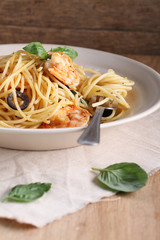 spaghetti pasta with shrimps and sweet basil