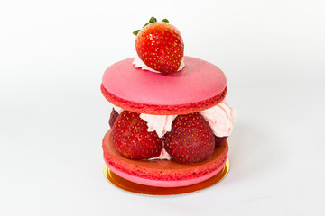 strawberry macaroon