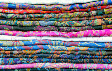 Traditional colored fabrics in the Indian market