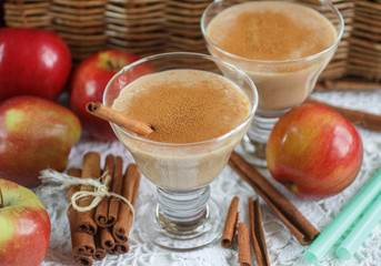 Apple smoothie with nuts and cinnamon. Diet drinks
