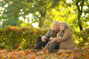  senior couple relaxing 