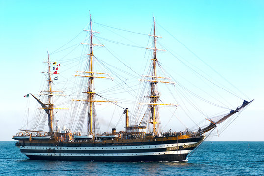 Fototapeta Sailing vessel