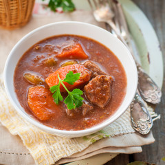 Slow Cooked Beef Stew with Vegetables
