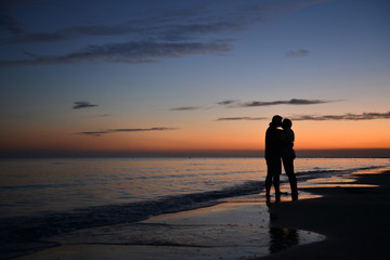 Para zakochanych na plaży w Bibione - Włochy