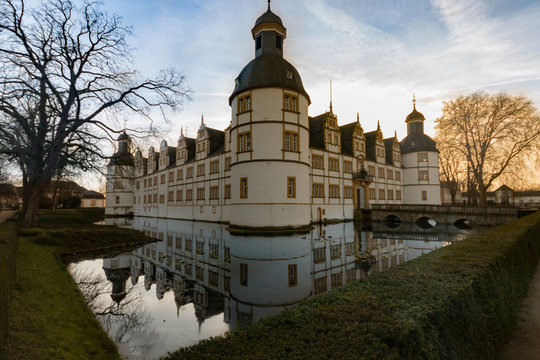 Schloss Neuhaus