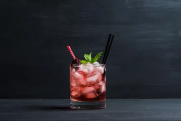 Photo sur Aluminium Cocktail Cocktail de mûres