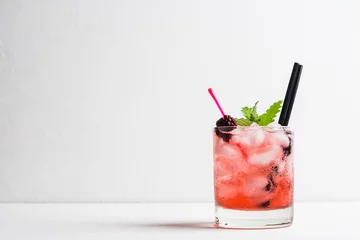 Photo sur Plexiglas Cocktail Cocktail de mûres