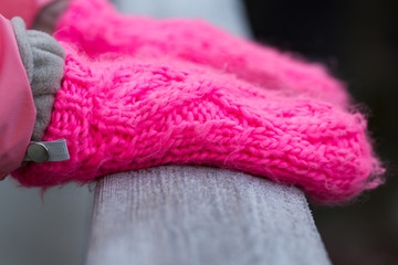 Fototapeta na wymiar Pink winter gloves