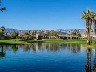 Fototapeta na wymiar Water feature on a golf course in Palm Desert.