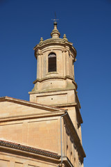 Fototapeta na wymiar Campanario del monasterio de Santo Domingo de Silos