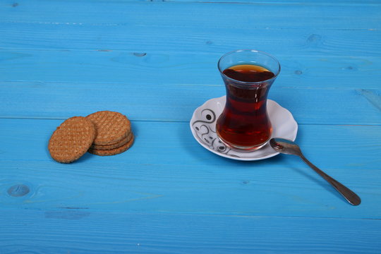 &ccedil;ay ve bisk&uuml;vi