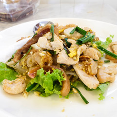 Stir Fried Rice Noodle with Chicken,Thai style