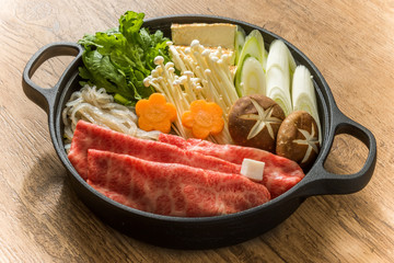 普通の和牛すきやき　 sukiyaki high-quality Japanese food