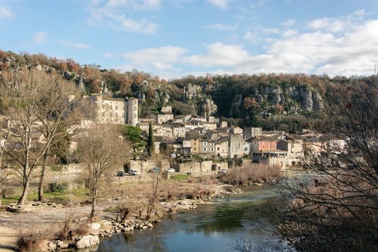 Village de Vogüé en Ardèche