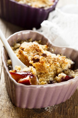 Plum crumble