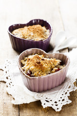 Plum crumble