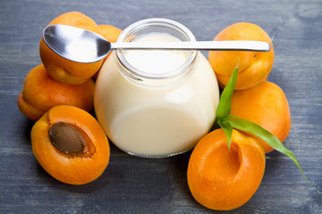 Fresh yogurt with apricots