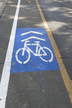sign of bicycle lane