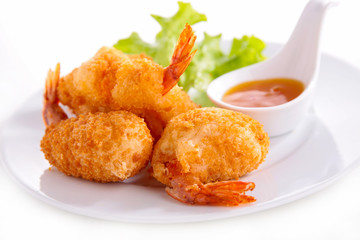 fried shrimp and sauce