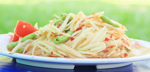 Thai papaya salad